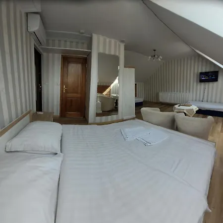 Zabi Dwor Apartmán *