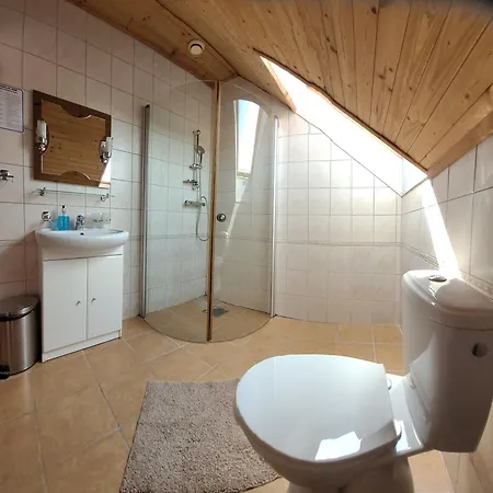 アパート Zabi Dwor オストシツェ