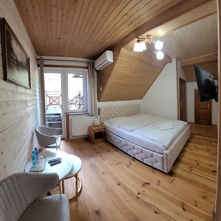 Zabi Dwor * オストシツェ