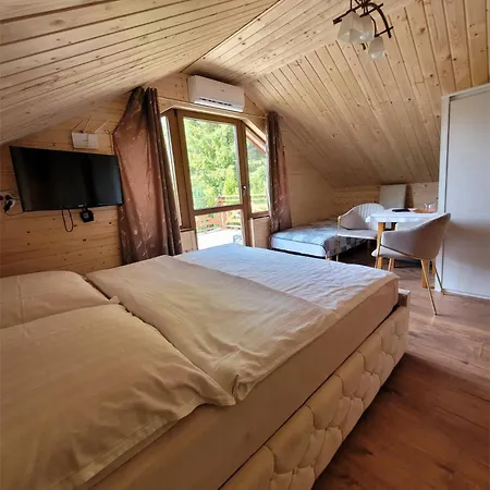 Zabi Dwor * オストシツェ